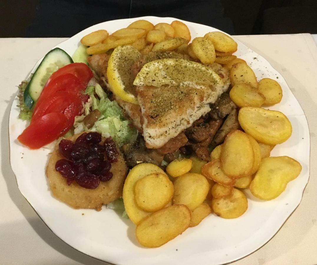 A&P Motel Mikolow Eksteriør billede